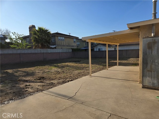 Foto del edificio - 15618 Clark Ave