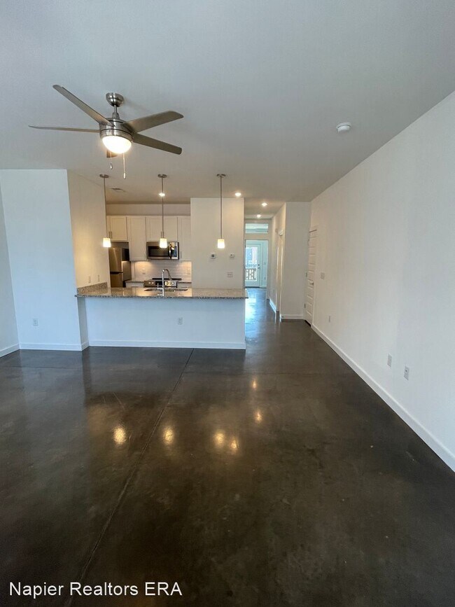 Building Photo - 2 br, 2 bath House - 110 A W 12th St