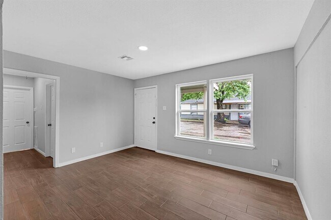 Foto del edificio - 1925 Ojeman Rd