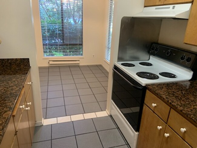 Foto del edificio - One Bedroom Condo Available in Watergate C...