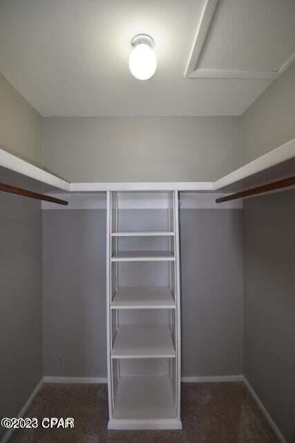 Building Photo - 2912 Kingswood Dr