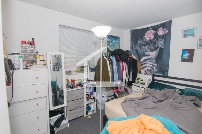 Foto del edificio - No Brokers Fee, Central Mission Hill Locat...
