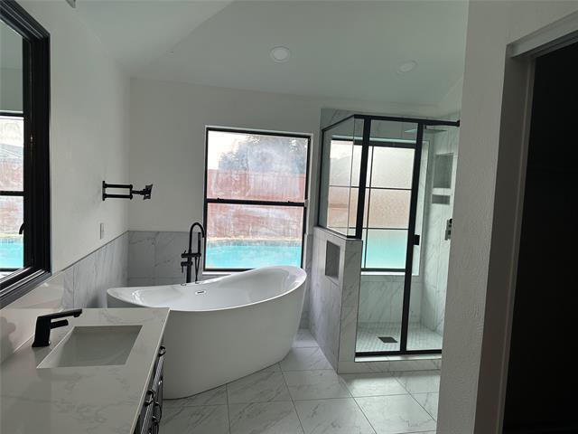 Foto del edificio - 3736 Solarium Pl