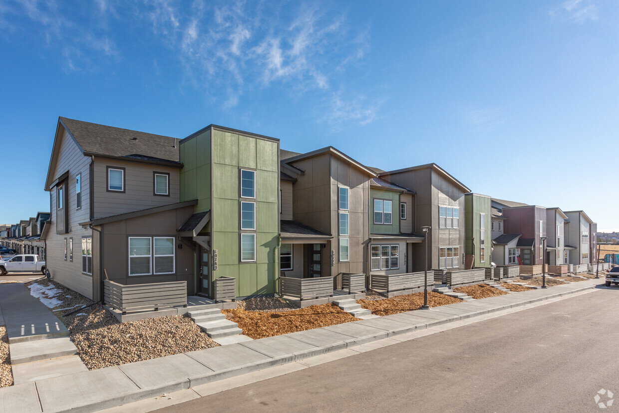 Building Photo - The District at Victory Ridge