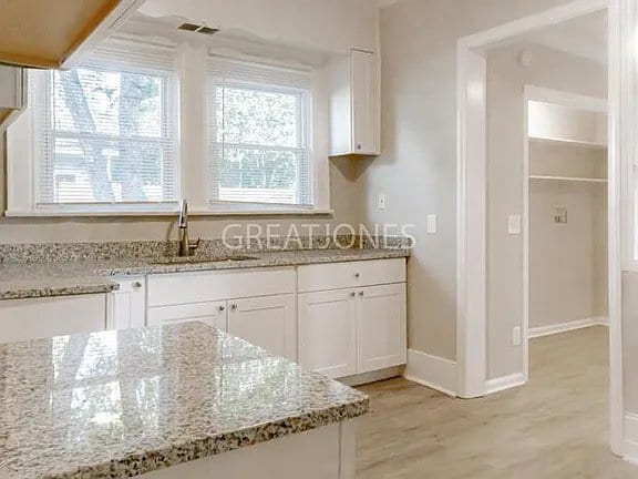 Building Photo - 328 Calloway St