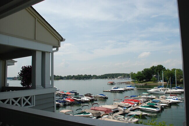 Foto del edificio - 18705 Vineyard Point Ln