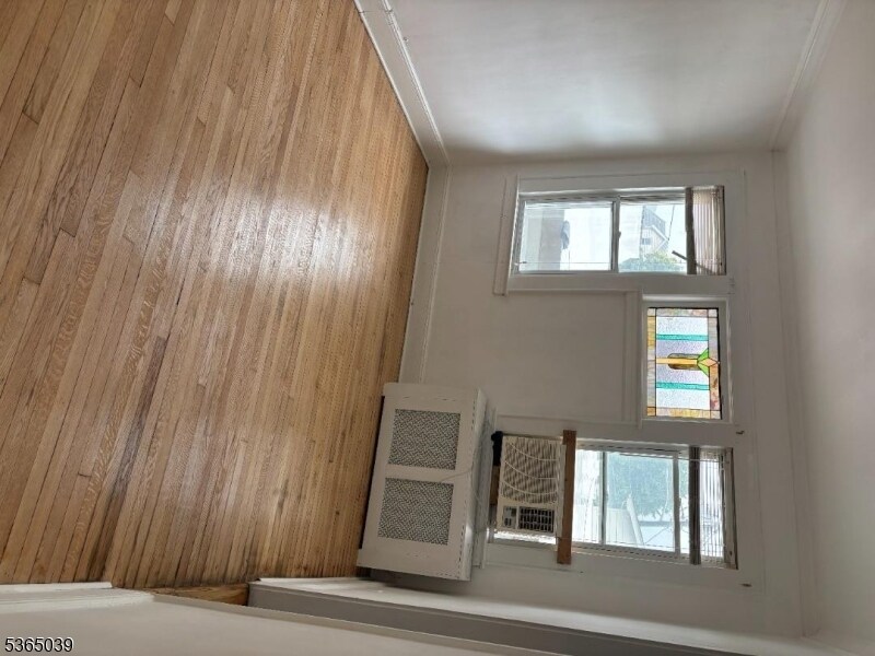 Foto del edificio - 114 Broughton Ave