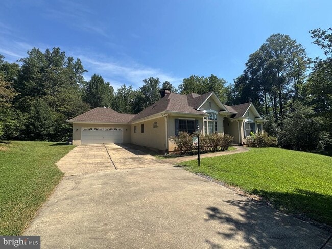 Building Photo - 8227 Old Plank Rd