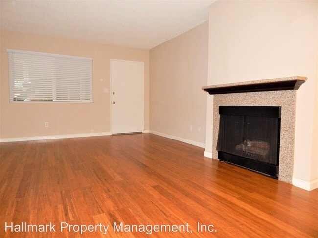 Building Photo - 208 19th St