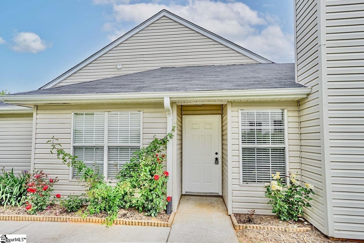 47 Hayfield Ln, Greer, SC 29650 Condo for Rent in Greer, SC