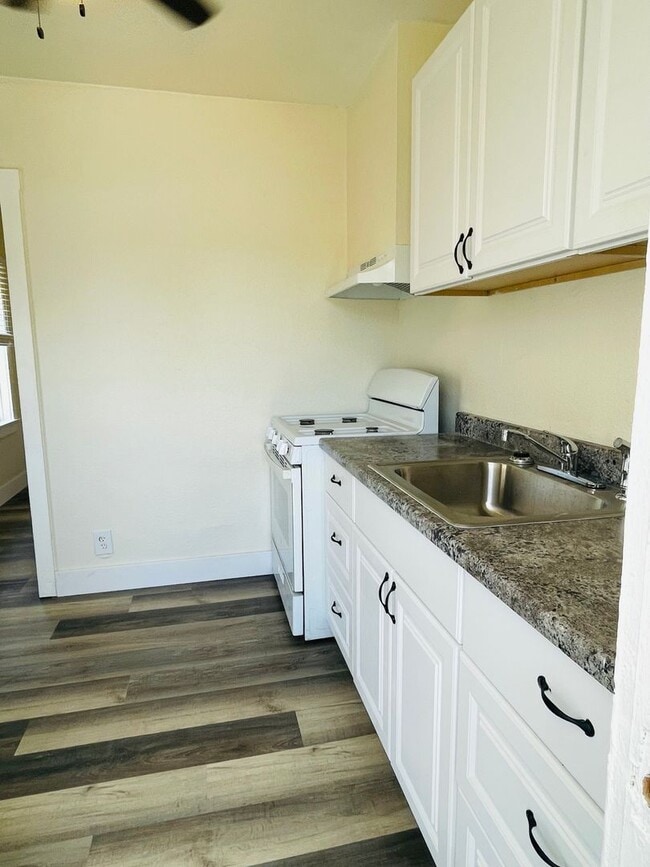 Photo - 316 6th St Apartment