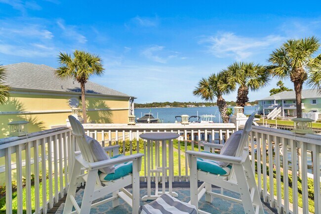 Building Photo - 5243 Beach Dr SE