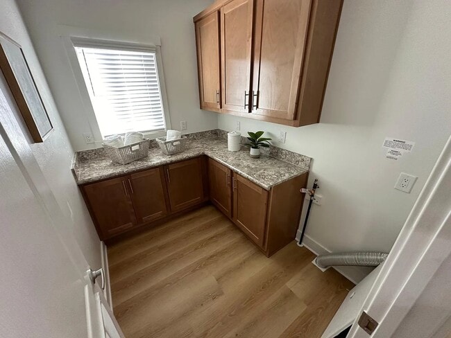 Photo - 30 Dart St House