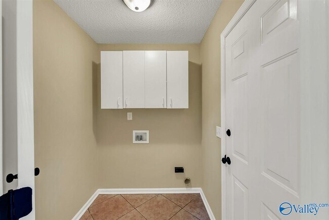 Building Photo - 119 Bridgestone Dr NE