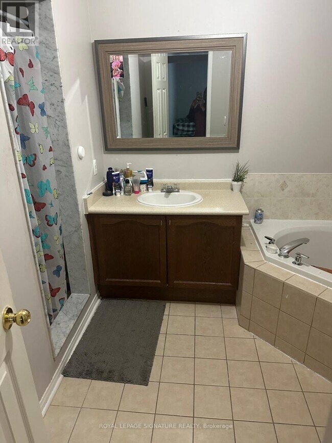 Photo du bâtiment - 1215 Wadebridge Crescent