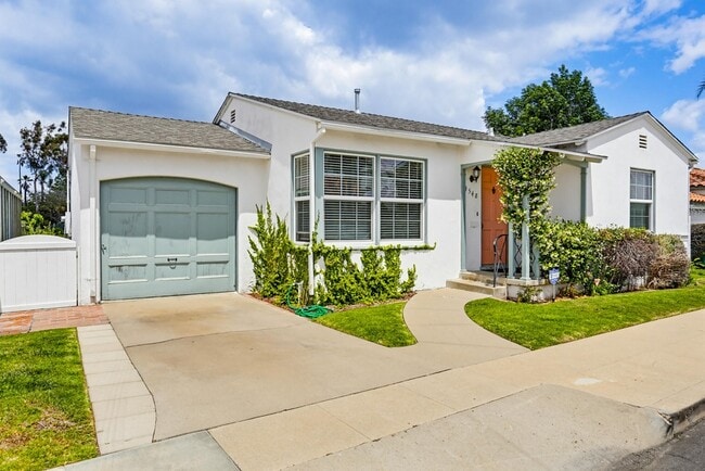 Building Photo - 4548 Max Dr