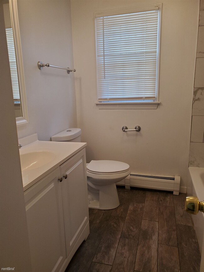 Foto del edificio - 4 br, 2 bath House - 220 Woodland Avenue