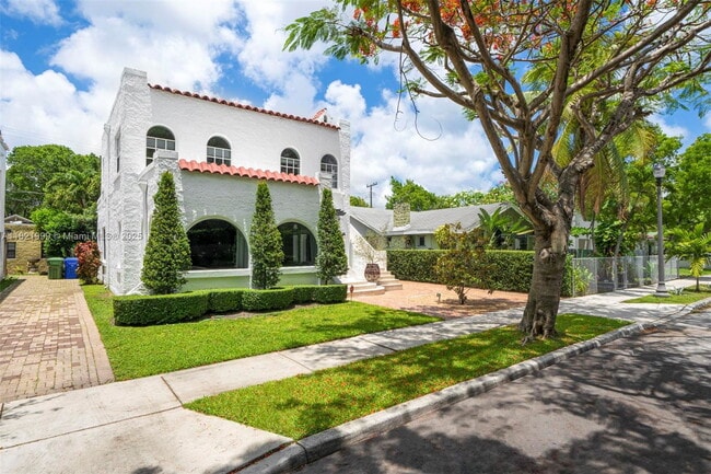 Photo - 59 NE 42nd St House