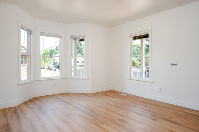 Foto del edificio - 6836 SE Long St