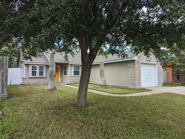Building Photo - 1205 Calle San Marcos