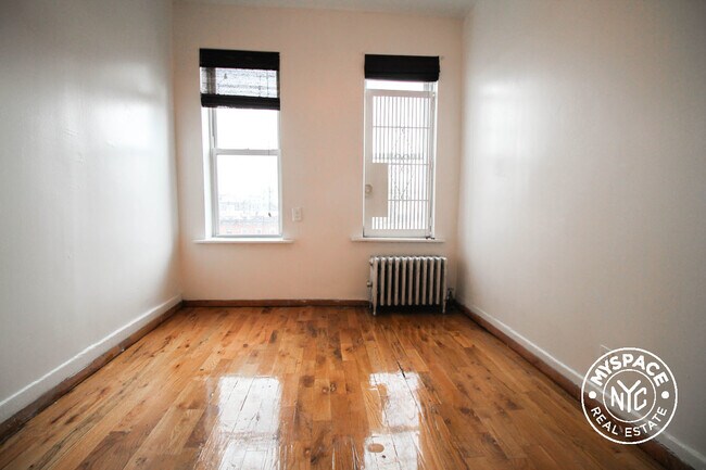 Foto del edificio - 300 S 3rd St