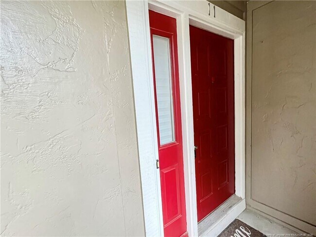 Foto del edificio - 6792 Willowbrook Dr