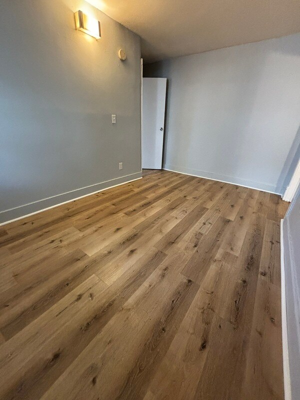 Building Photo - 841 N 7th St