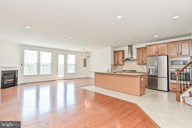 Building Photo - 23590 Kindred Terrace