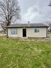 Building Photo - 4737 Pine Crest Dr