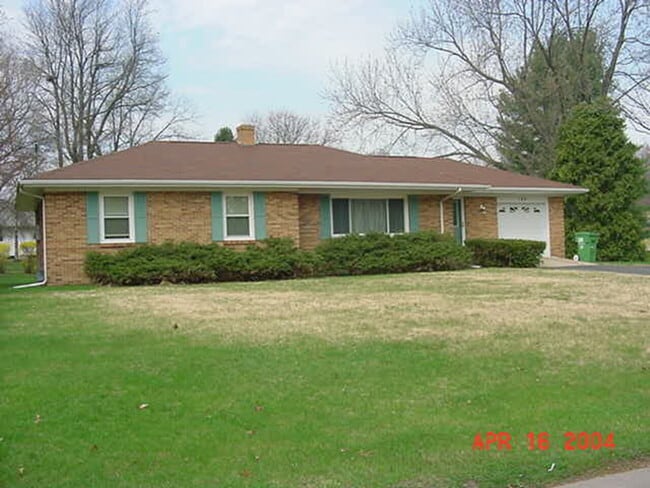 Building Photo - 149 Fuller