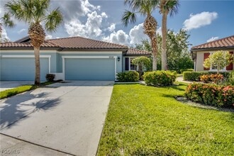 Building Photo - 10519 Diamante Way