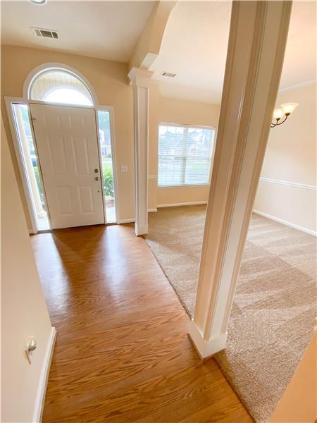 Building Photo - 204 Foxbury Square