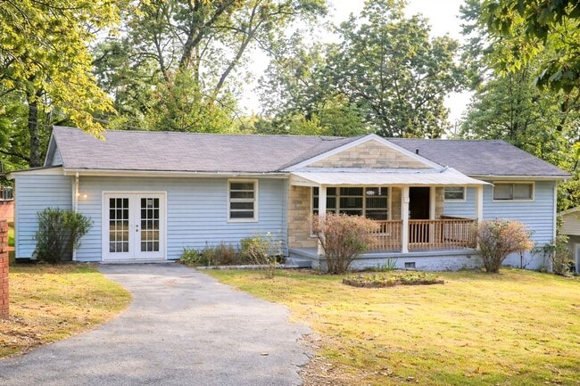 Building Photo - 3868 Mark Twain Cir