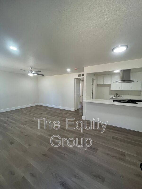 Foto del edificio - 3537 W Campus Ave.