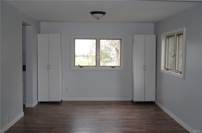 Building Photo - 5027 Westmoreland Rd
