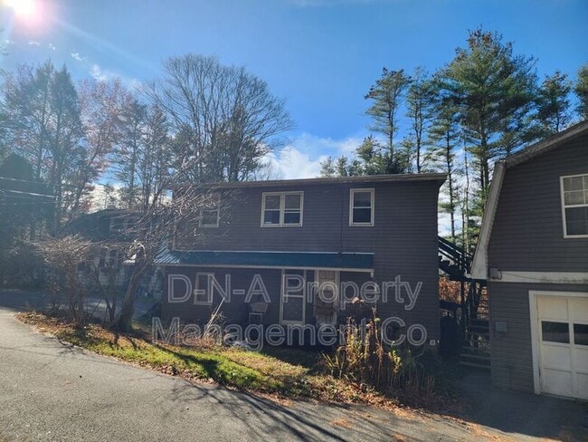 Building Photo - 873 Lower Swiftwater Rd