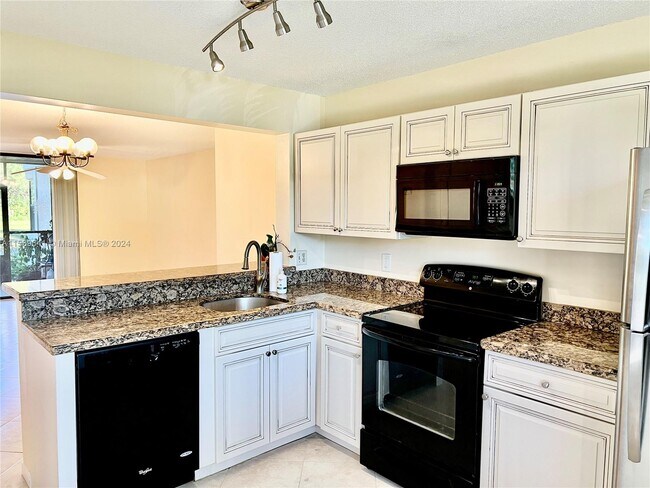 Building Photo - 5701 Riverside Dr