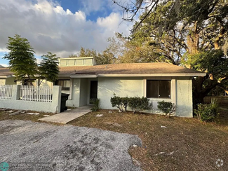 Building Photo - 4639 N Pine Hills Rd