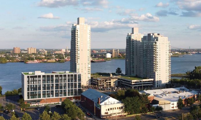 Building Photo - Residences at Pier 40