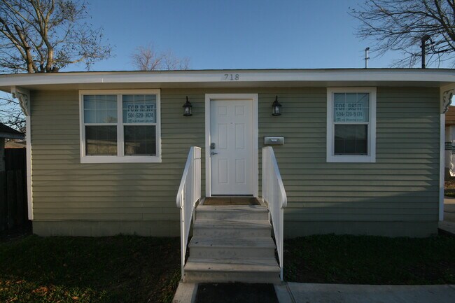 Foto del edificio - 718 16th St