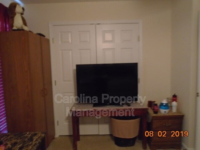 Building Photo - 4955 Sunburst Ln