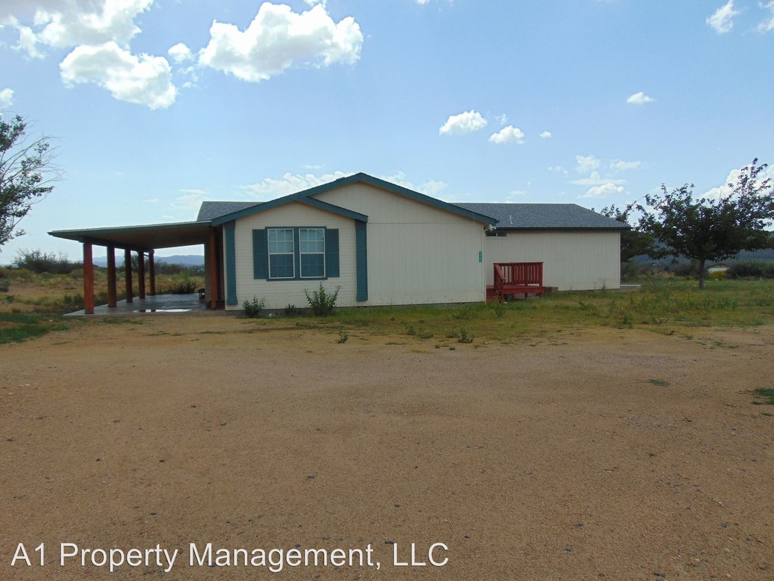 Foto principal - 3 br, 2 bath House - 6880 S. Windmill Road