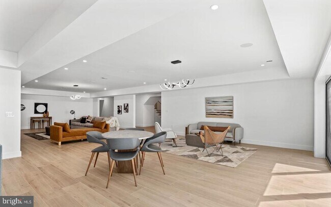 Foto del edificio - 1519 Spring Vale Ave