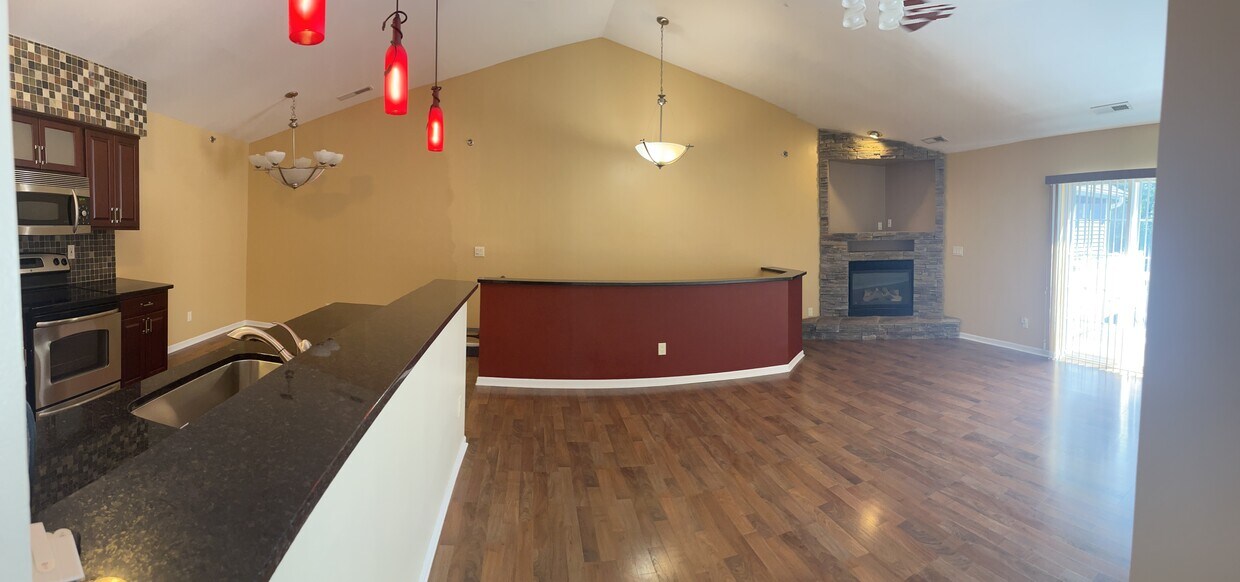 Primary Photo - 1306 Lindsay Way