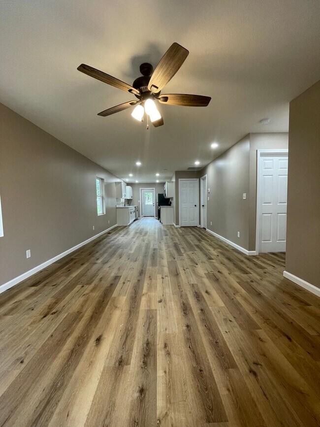 Foto del edificio - 2024 New Build - 3-bedroom, 2-bathroom with Gorgeous Finishes & Open Concept Living