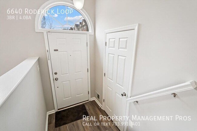 Photo - 6640 Roderick Loop Townhome