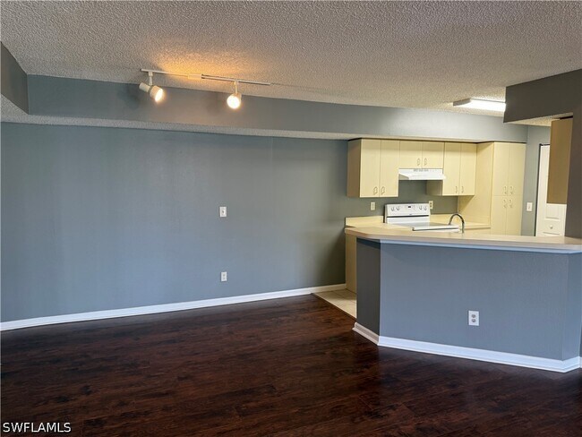 Foto del edificio - 13615 Eagle Ridge Dr