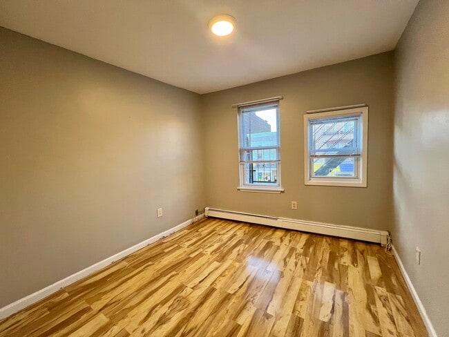 Building Photo - 237 Harrison Ave