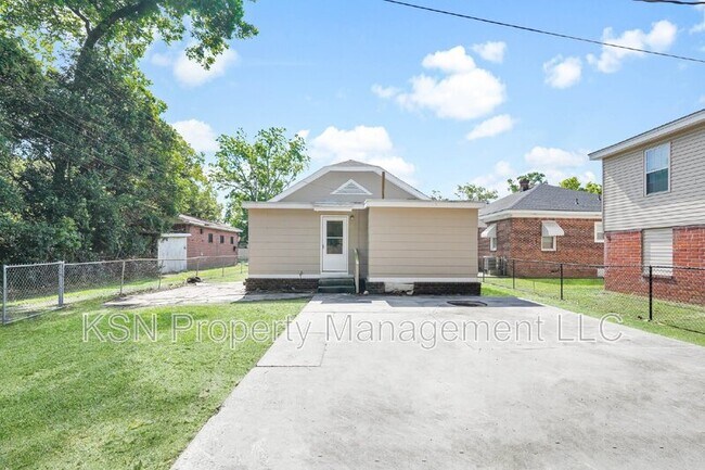 Building Photo - 1507 Ott St