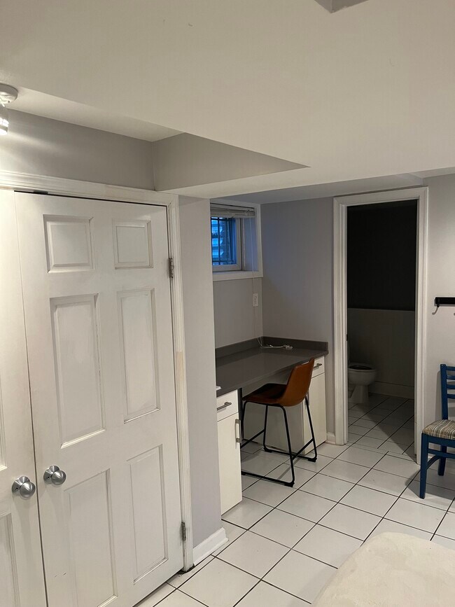 Foto del edificio - 6128 29th St NW